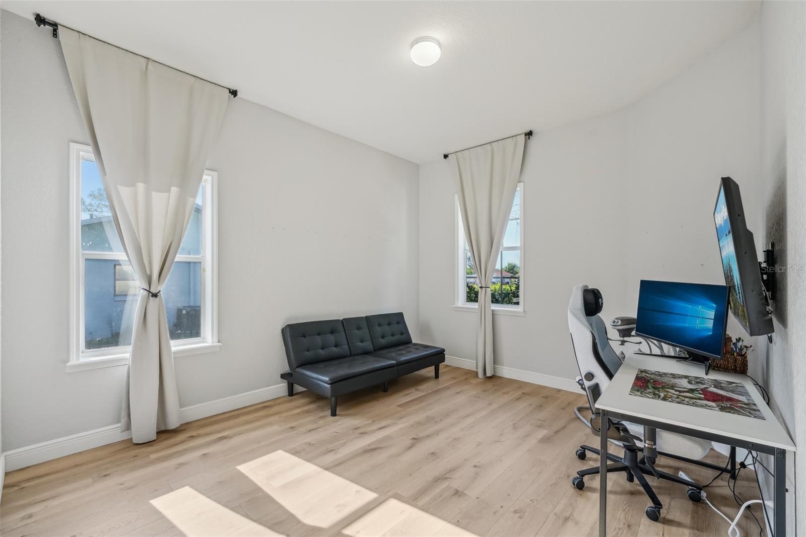 2nd Living Area