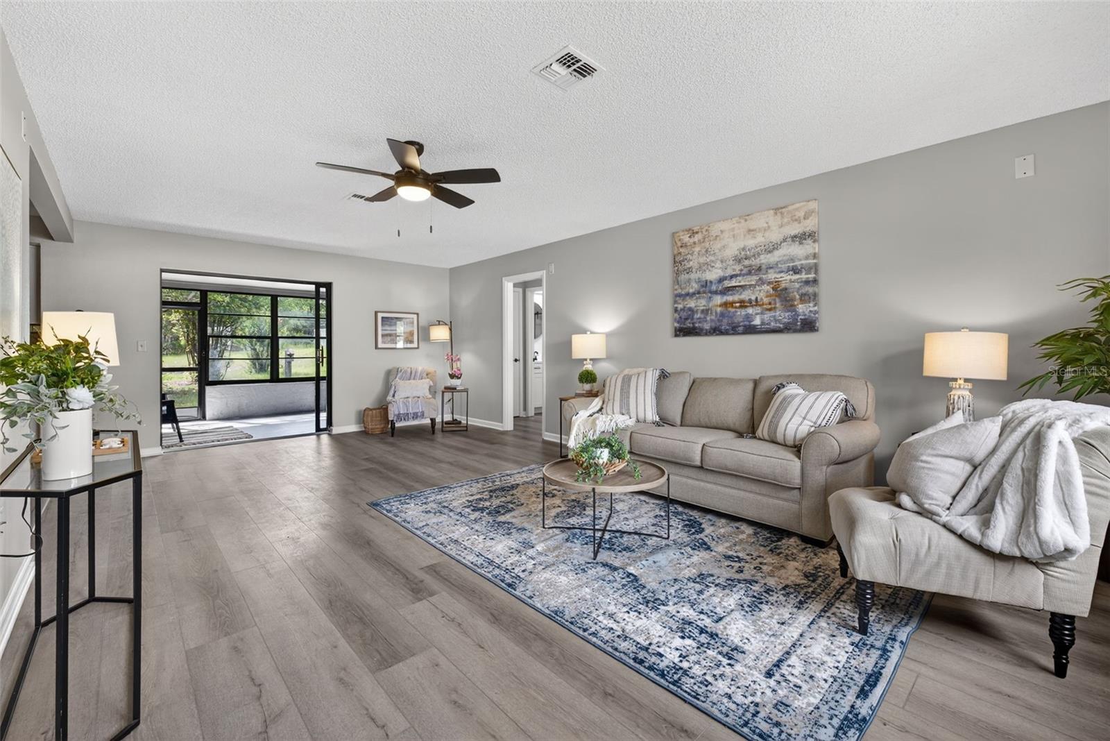 Great room - 24' X 13'