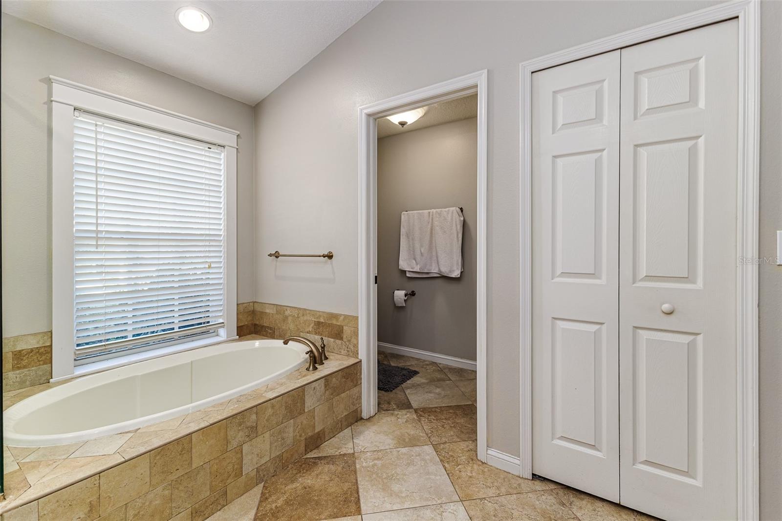 garden tub