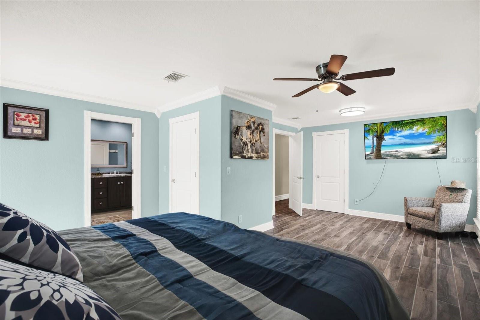 MASTER BEDROOM