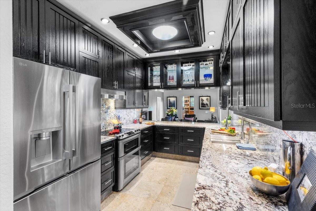 Custom Cabinetry with all Drawers as Lowers