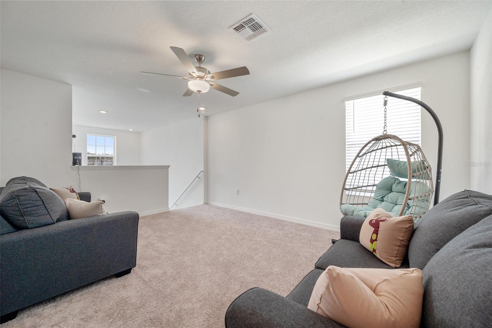 Loft, great for a media room, office, play room or use your imagination.