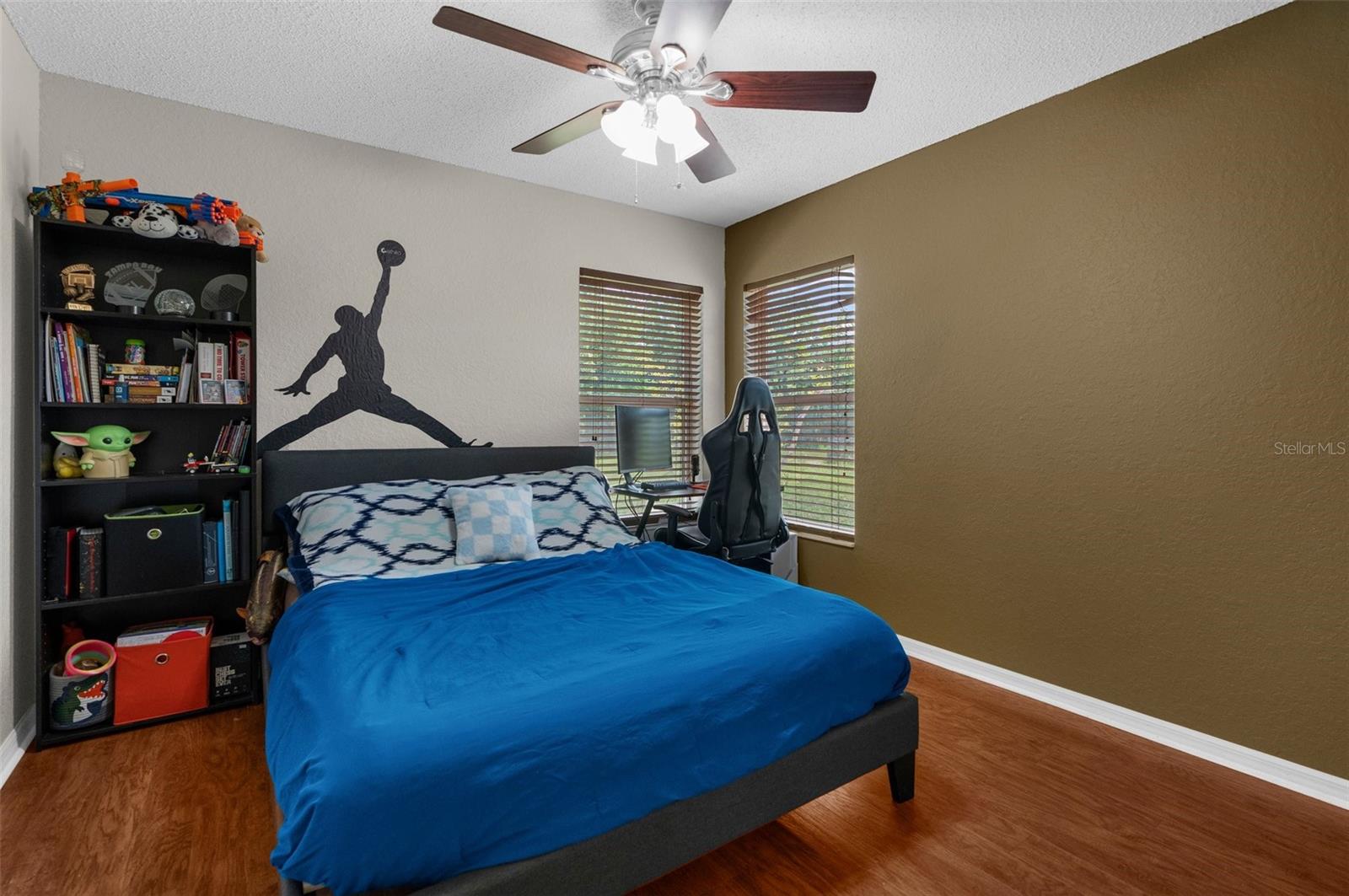 2nd bedroom