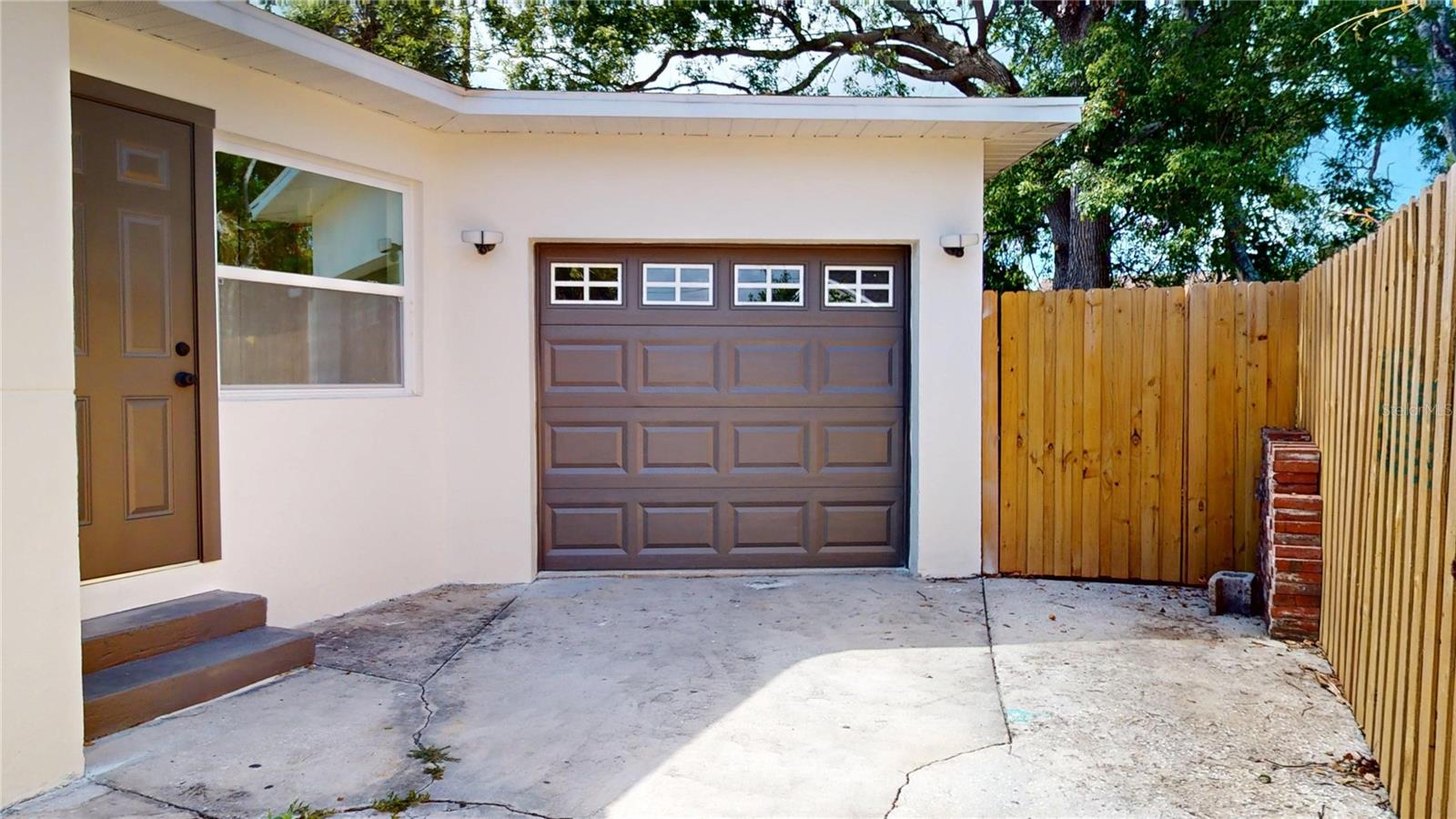Garage - 2 spaces