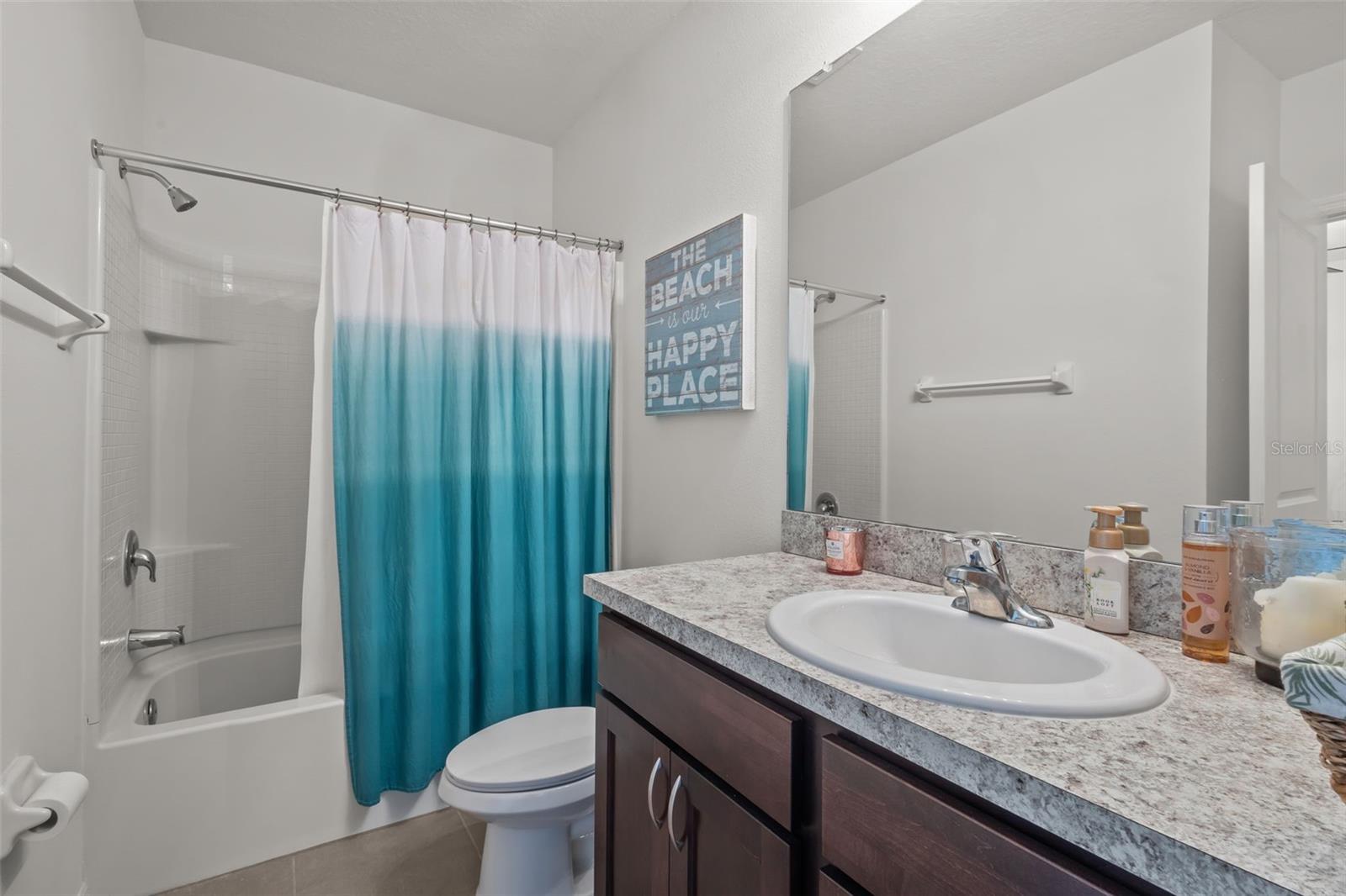 Secondary full bath