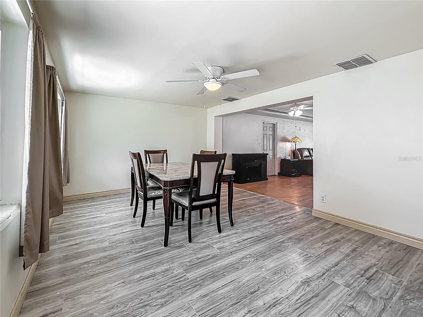 19'X12' Dinning Room