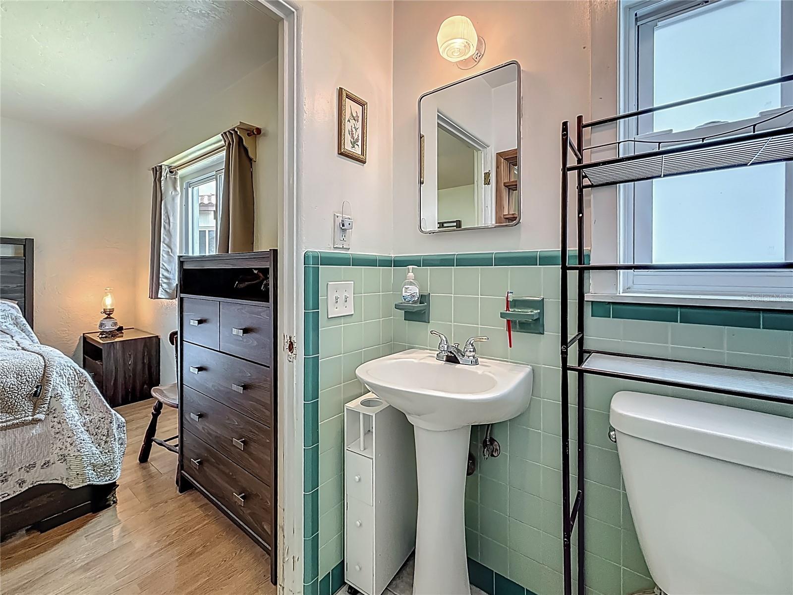 5'X8' Primary Bathroom