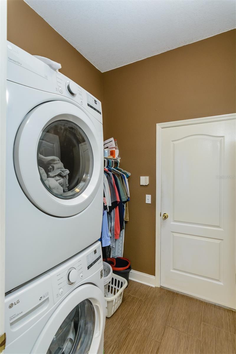 Inside Laundry/mudroom