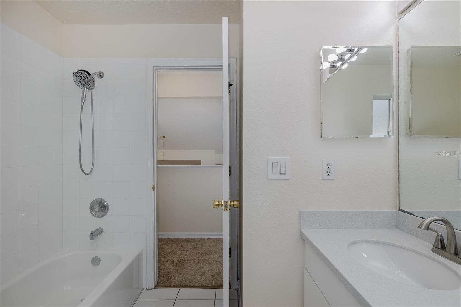 2nd bathroom 2nd floor