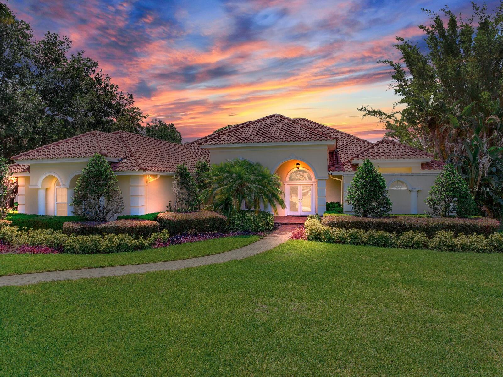 Front Elevation (Twilight)
