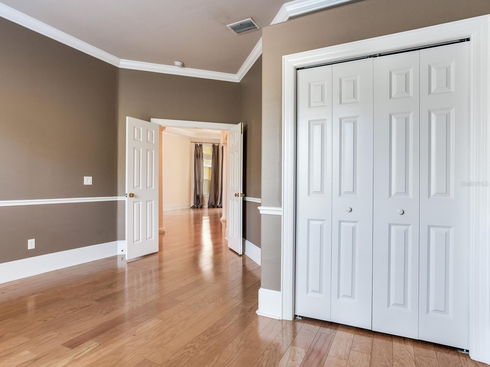 Office / Study (or 5th bedroom)