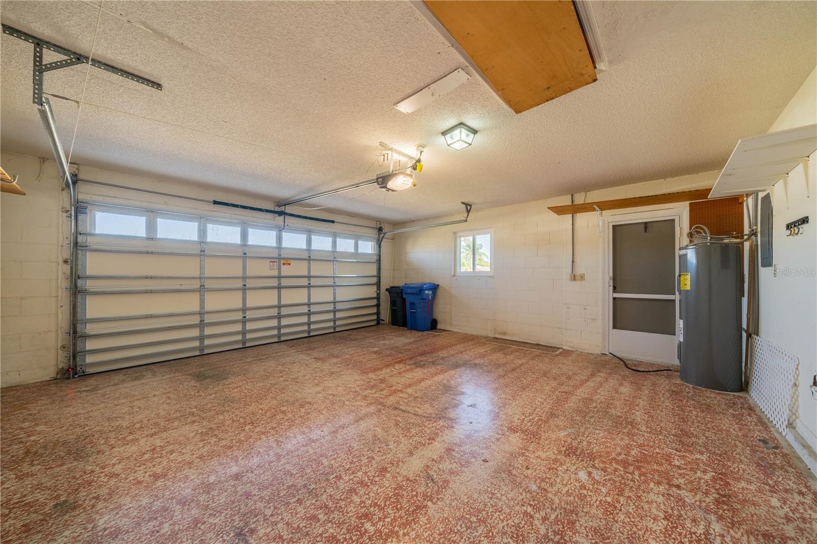 2 Car Garage