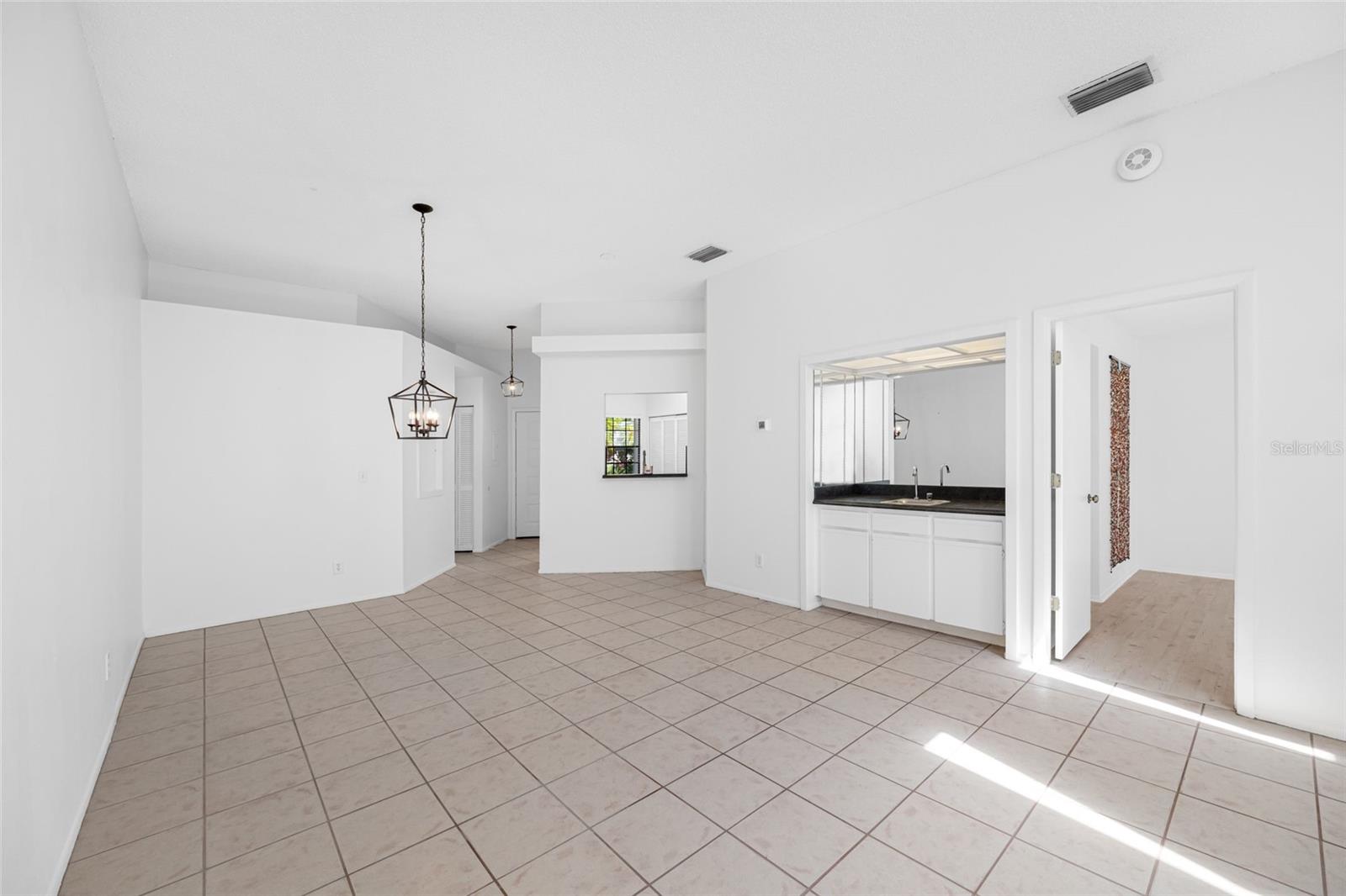 Dining area with Wet Bar