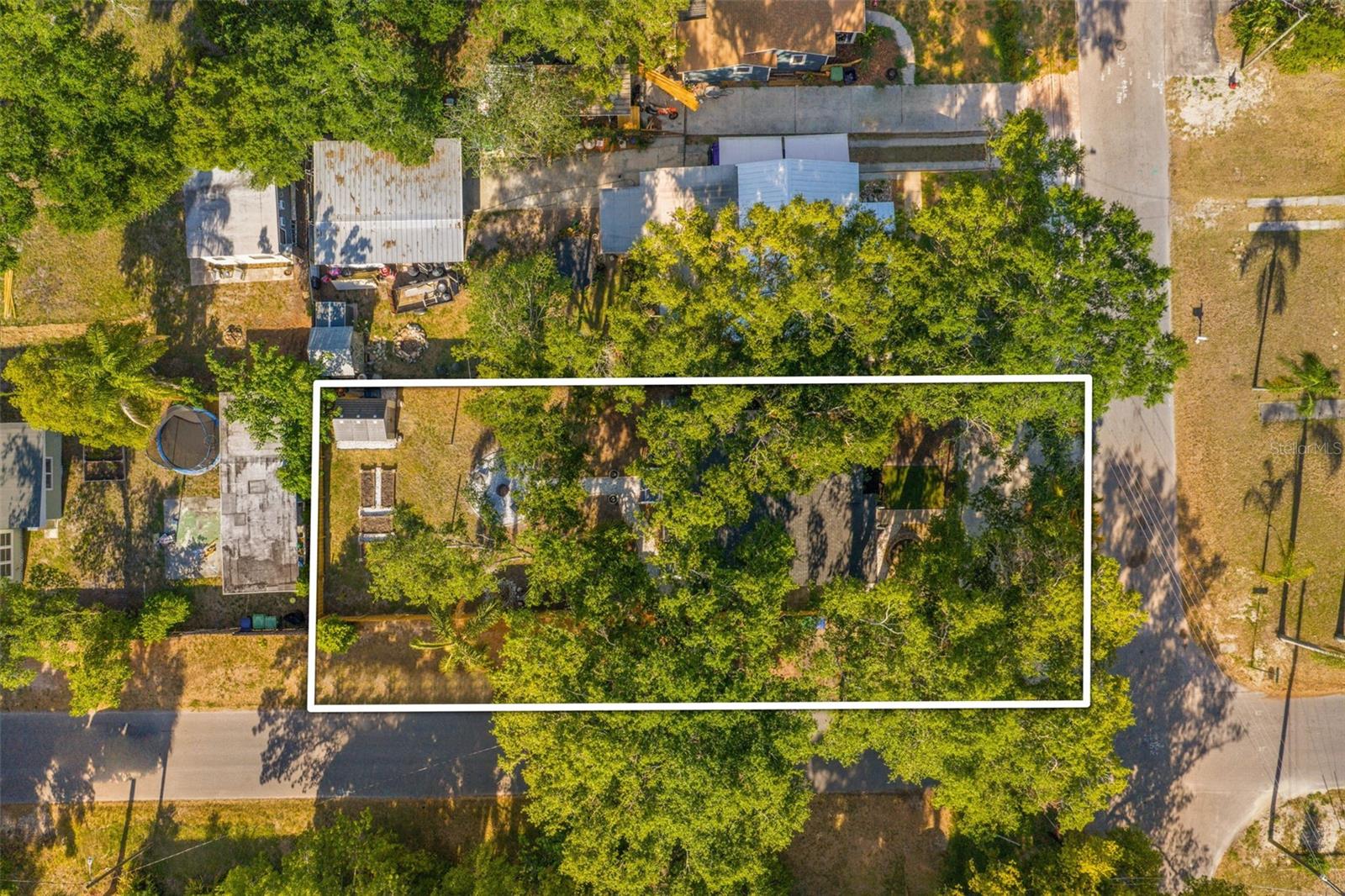 Oversized deep lot