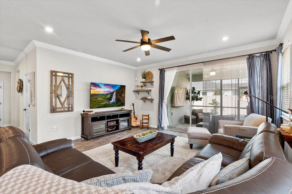 Living room facing screened Lanai