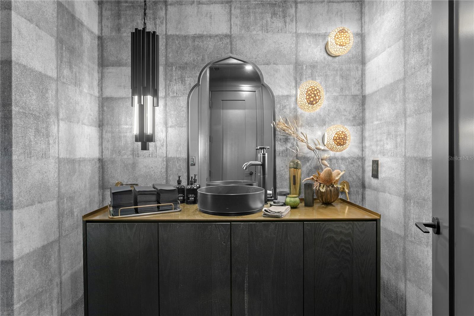 Hall powder room.