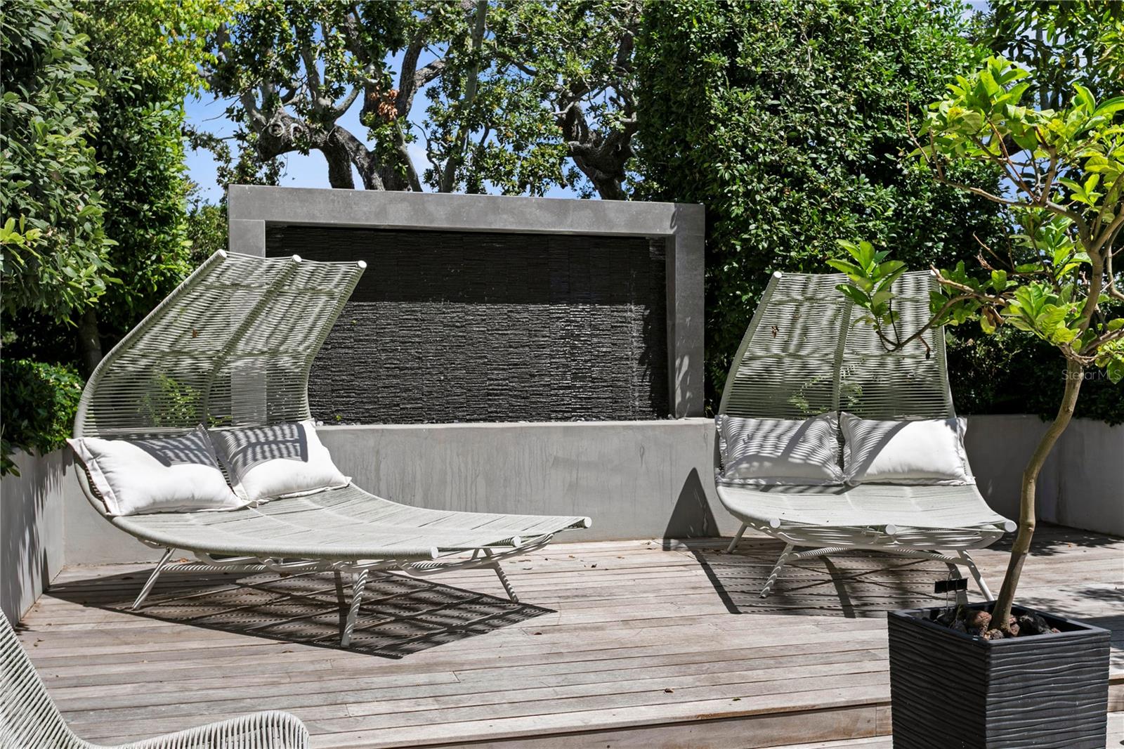 2nd garden space area