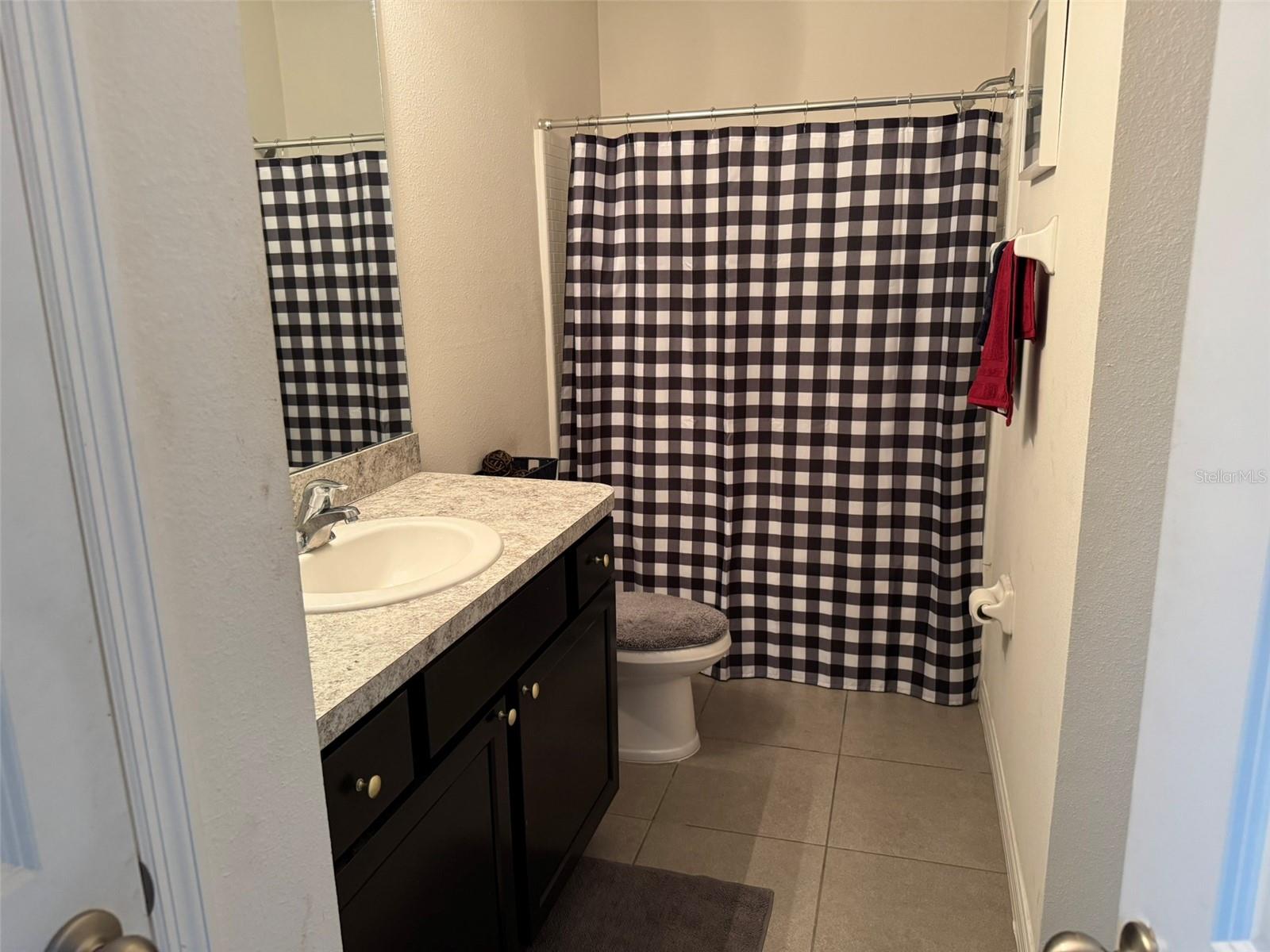 upstairs full bath with tub