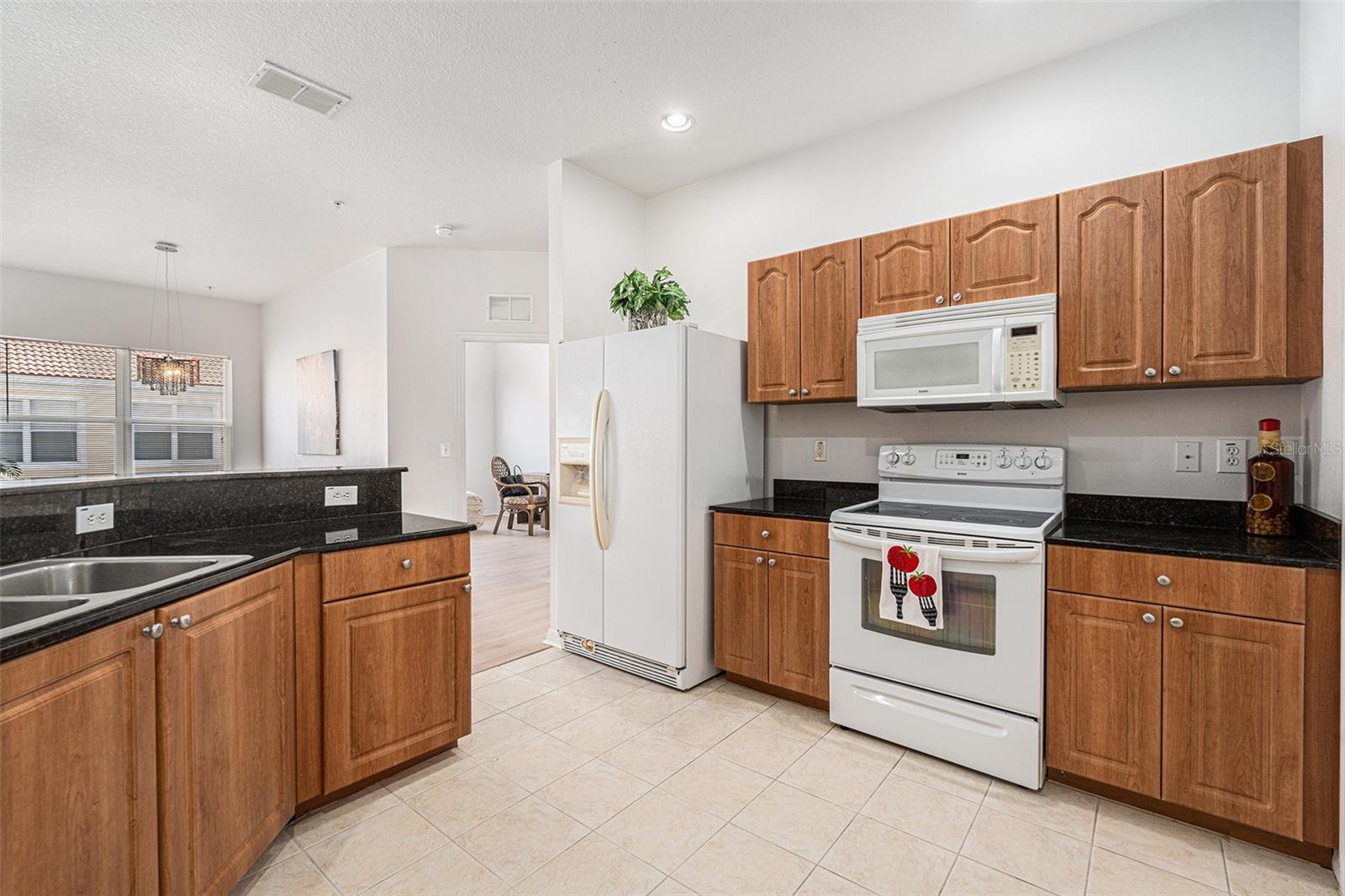 Large Kitchen with granite countertops