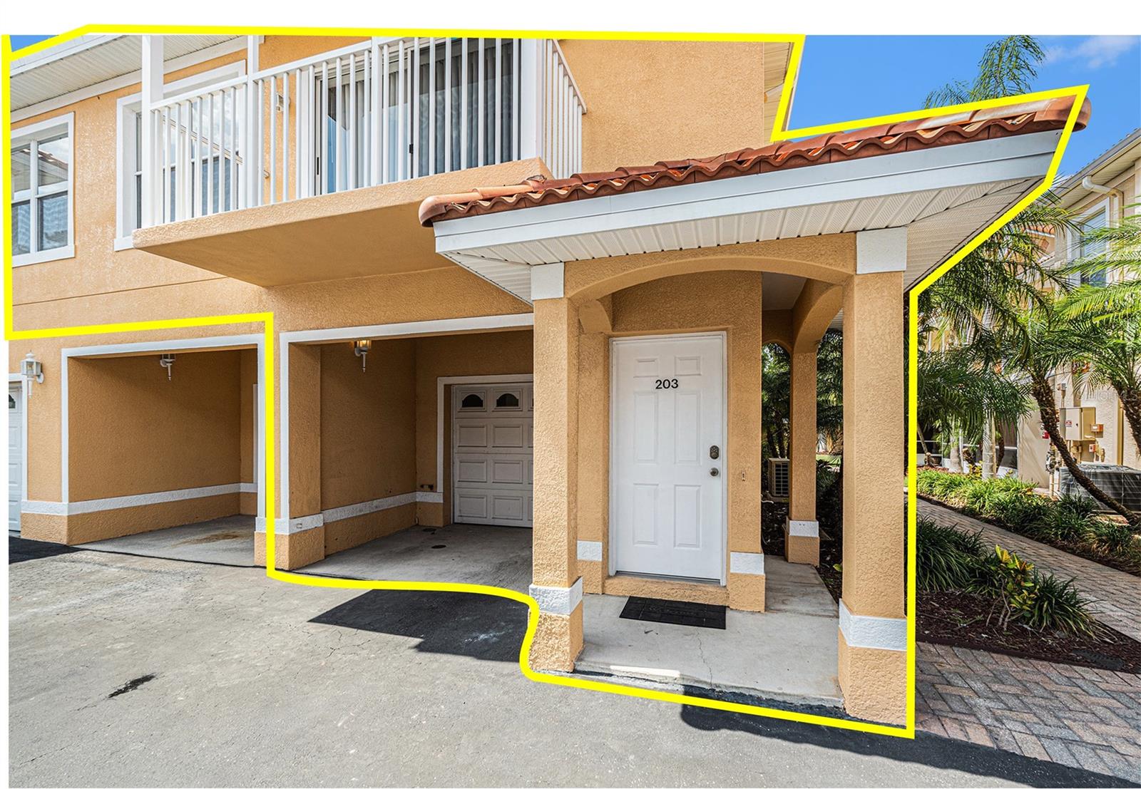 Single car garage with room to park your Gold Cart in the shade