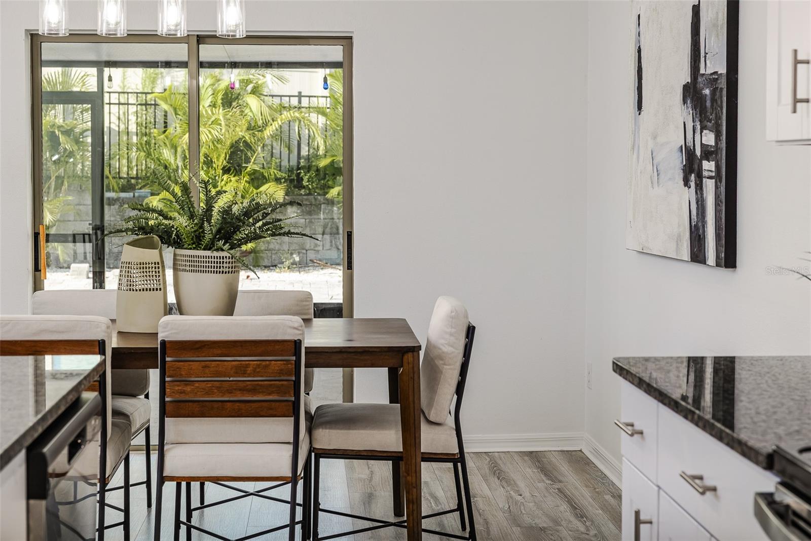 Breakfast area