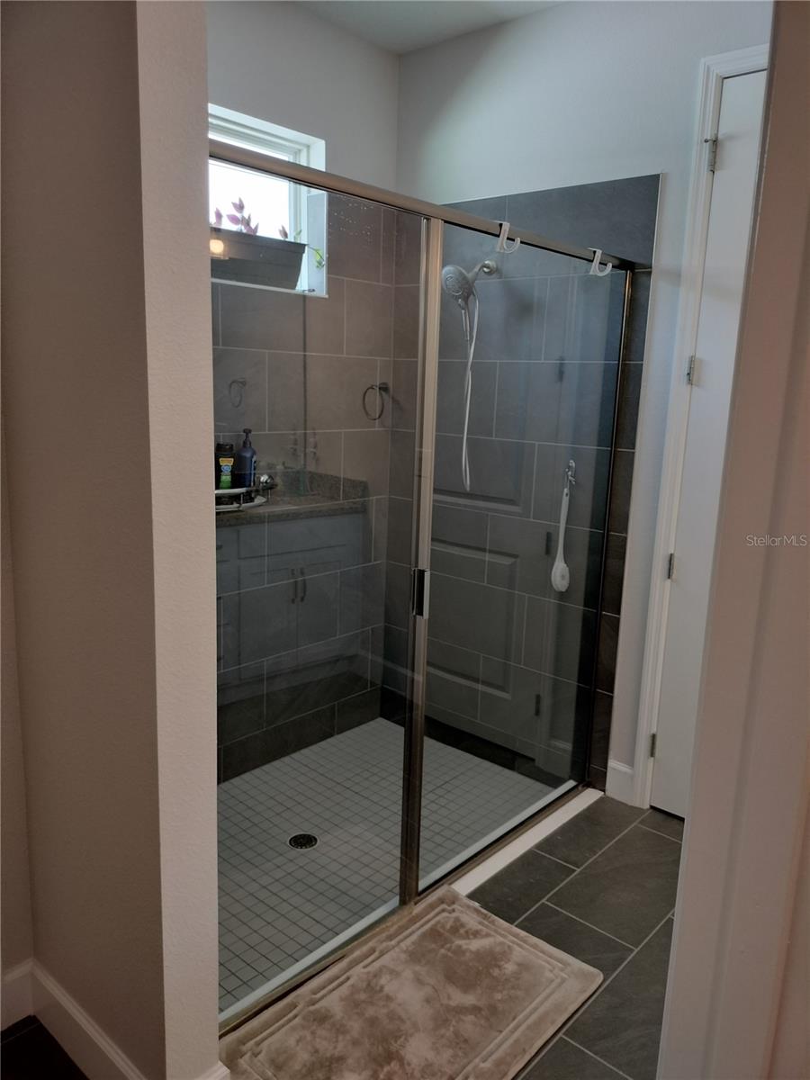 W7875946