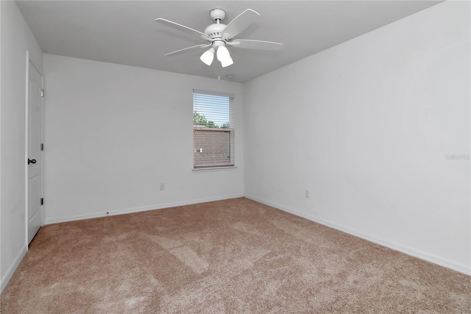 Bedroom 2 (2nd floor)