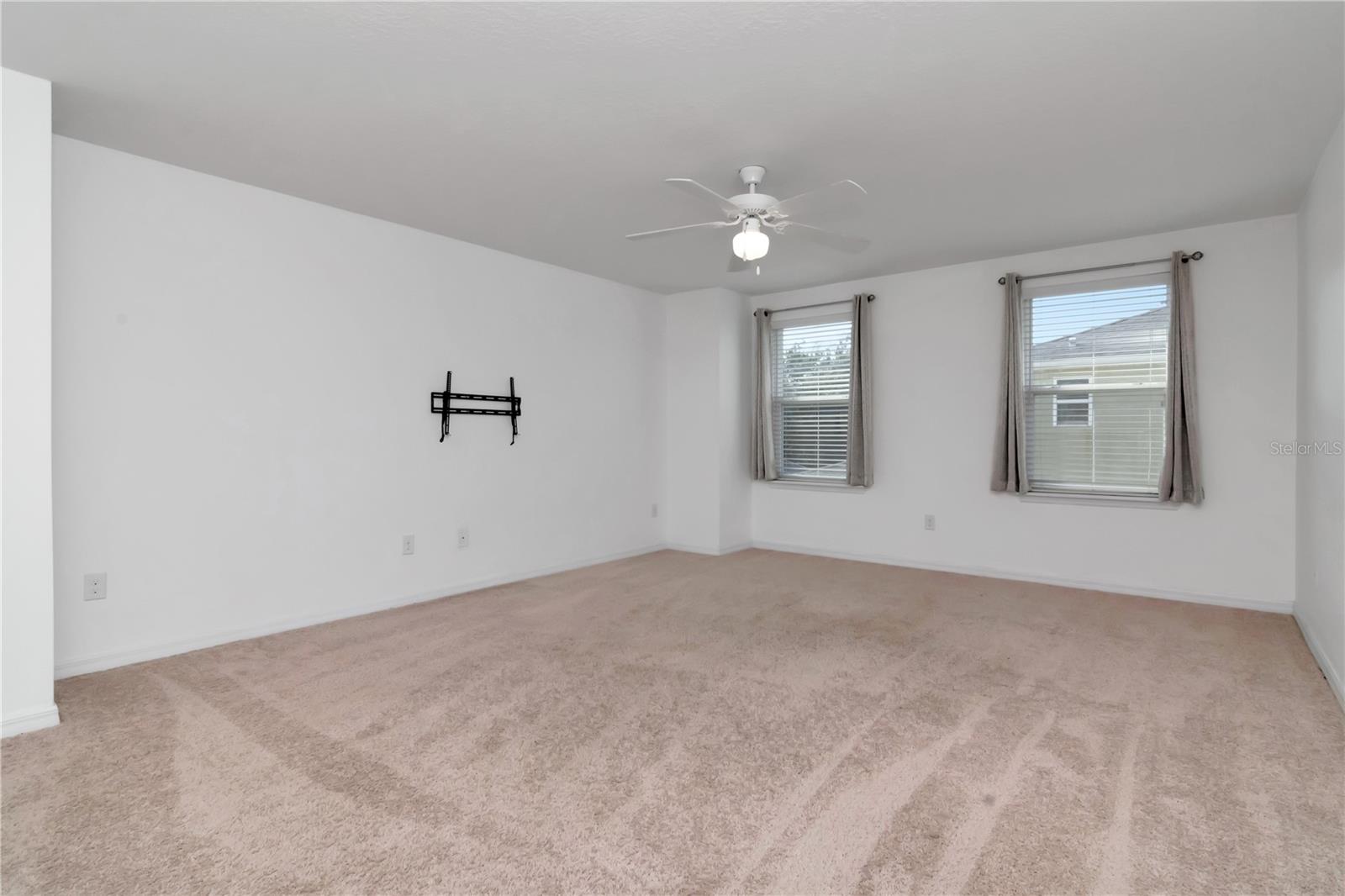 Bonus room -view from the steps (2nd floor)