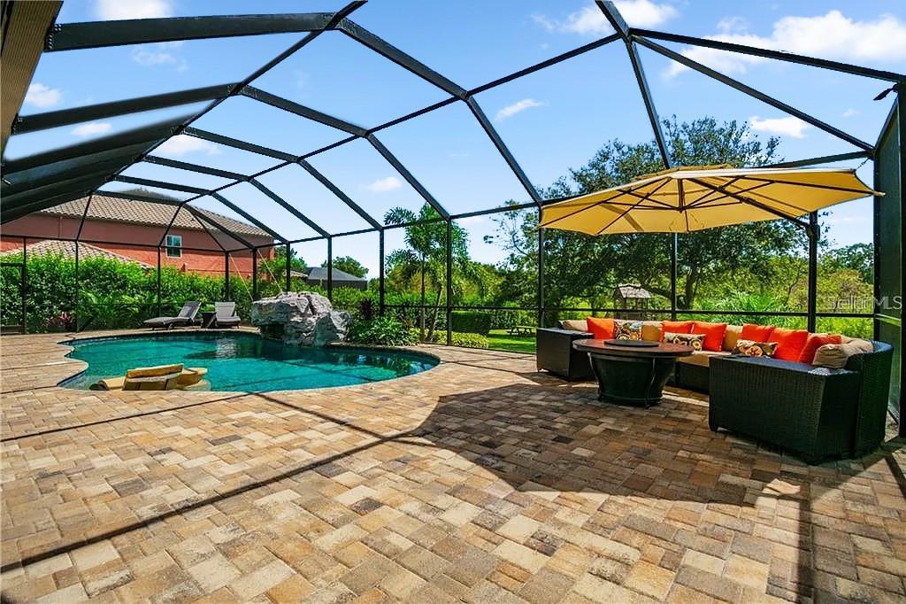 Screened pool with lounge retreat