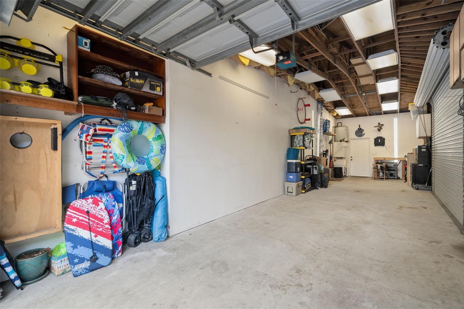 Huge 'Man Cave' / 'She Shed'