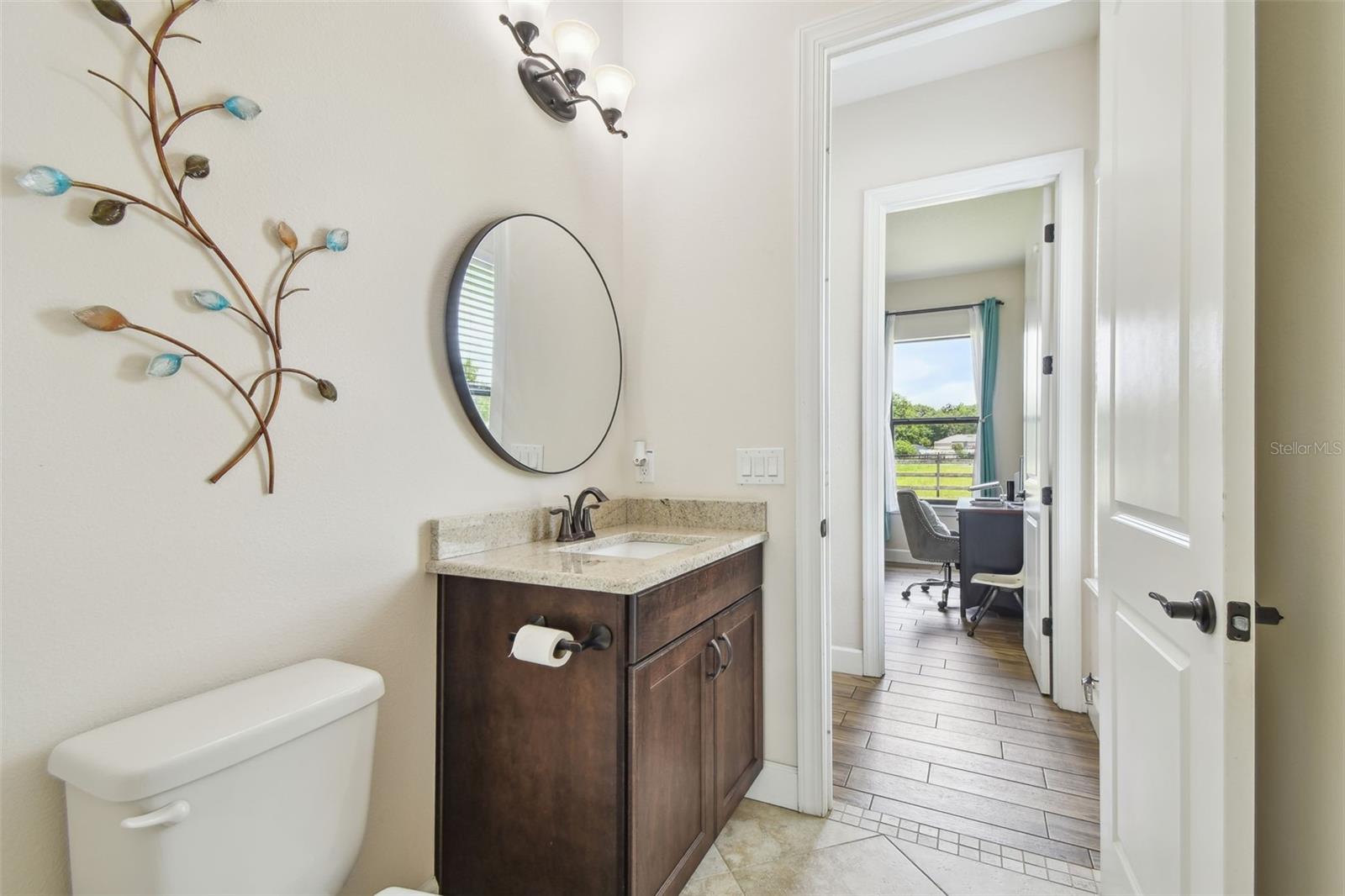 BATHROOM 3/POOL BATH