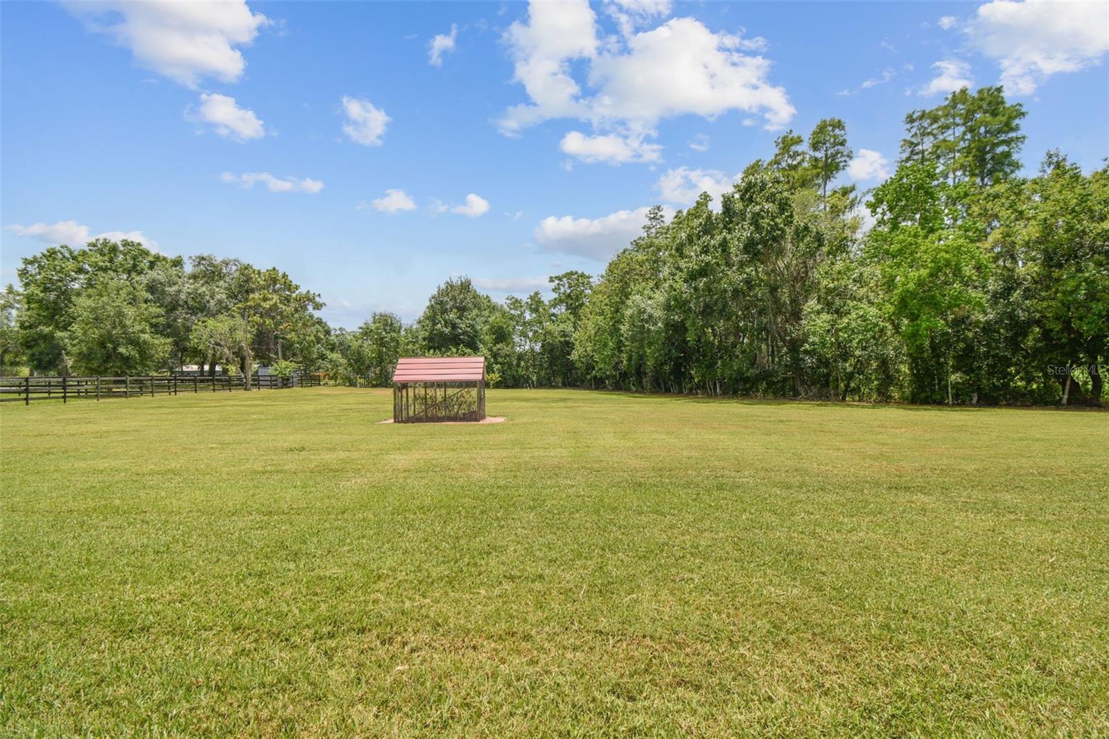 1.65 ACRES NO HOA NO CDD