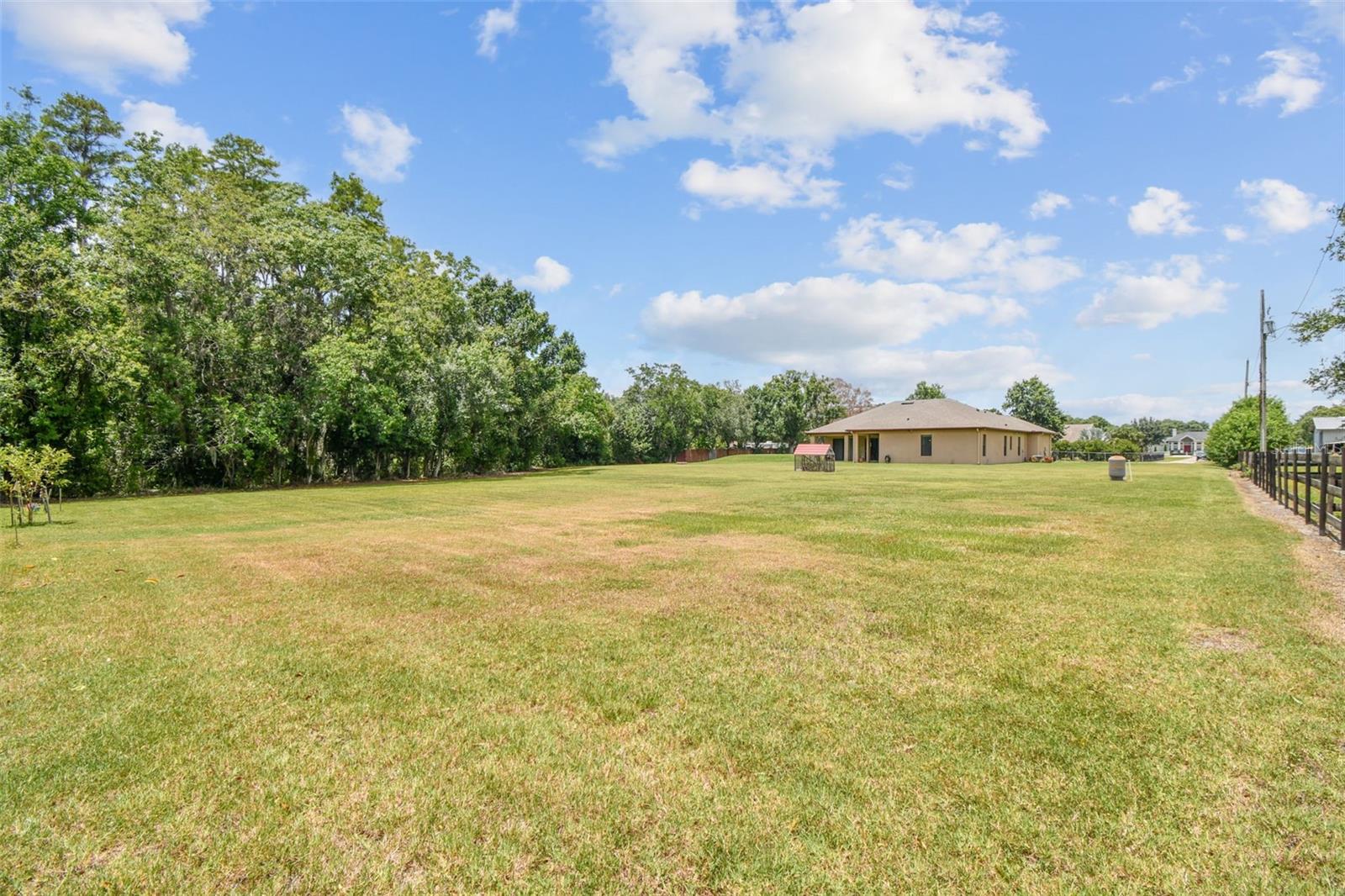 1.65 ACRES NO HOA NO CDD