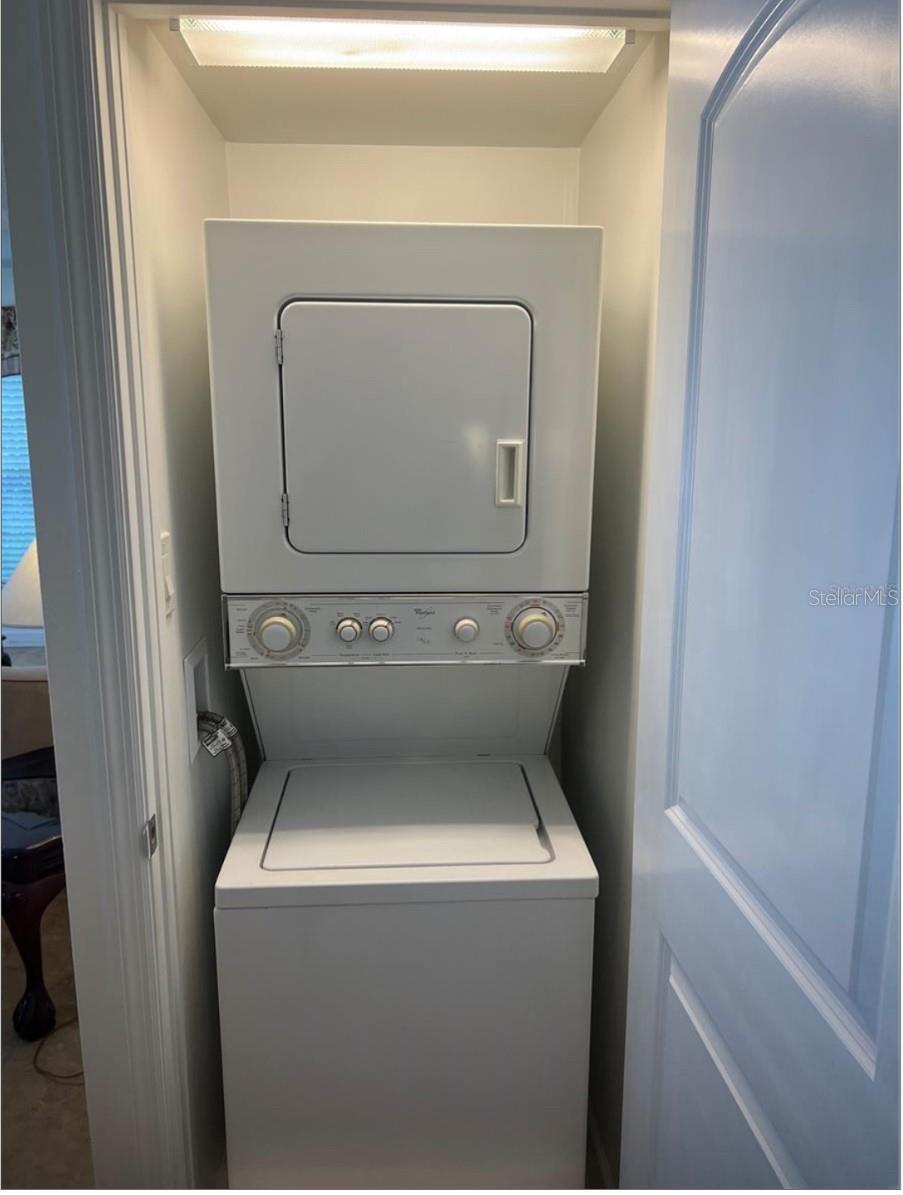 Inside unit w/d conveys