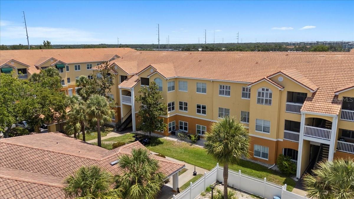 Welcome to paradise and easy living!