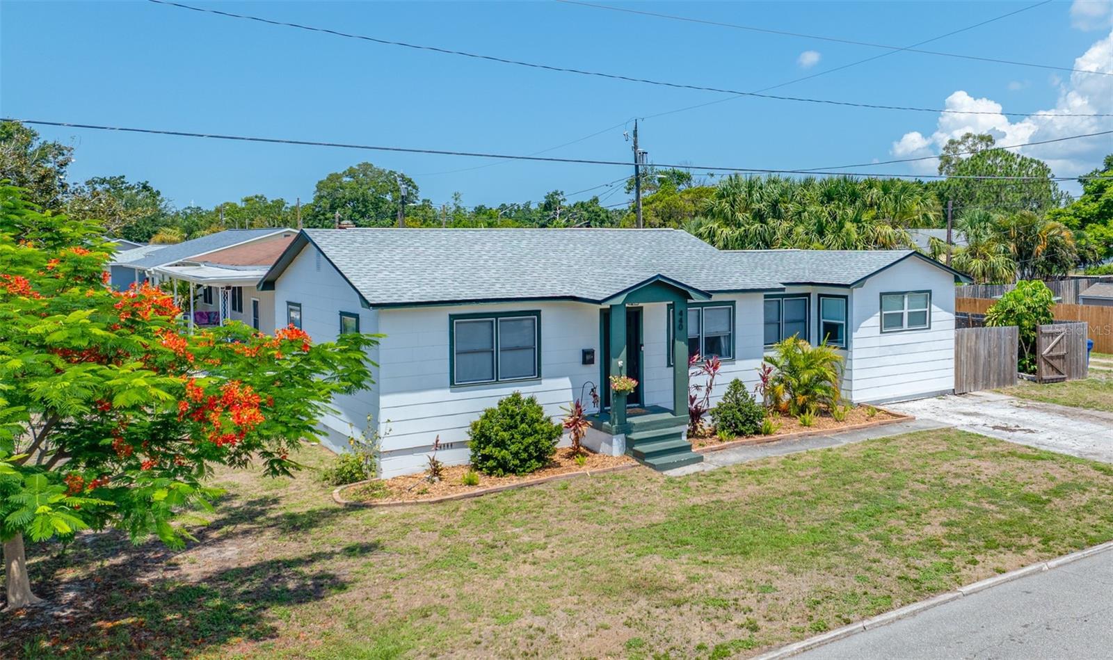 440 42ND STREET N, ST PETERSBURG, Florida 33713