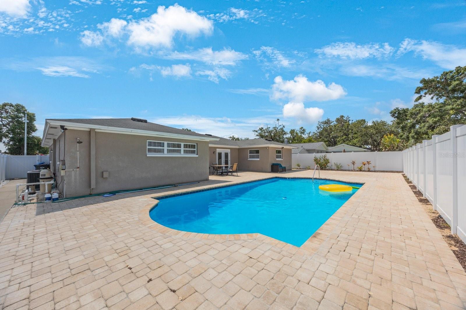 Well maintained pool & patio