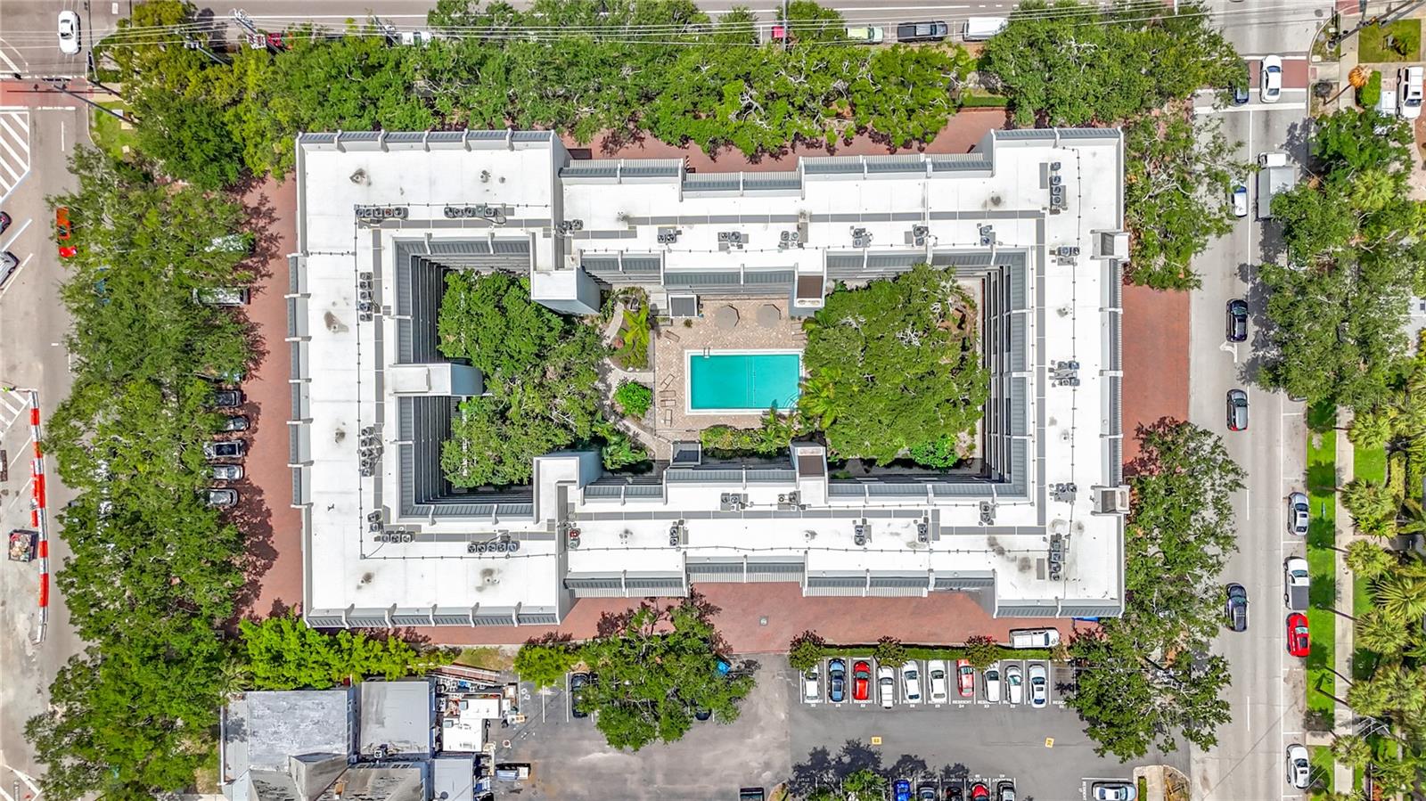 The condominium extends from 4th to 5th Ave yet has only 74 residences.