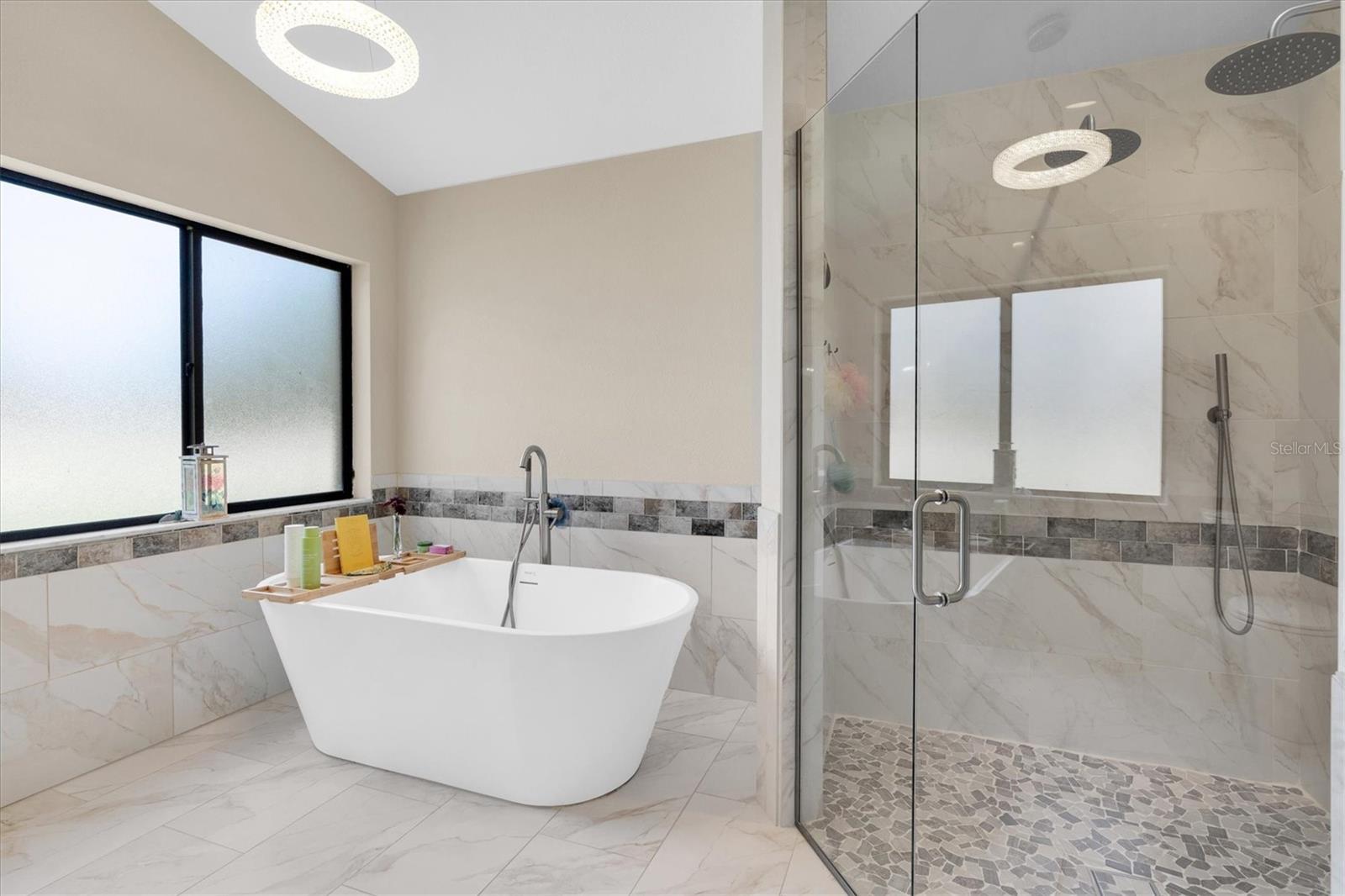 Primary Bath - fully updated w/soaking tub