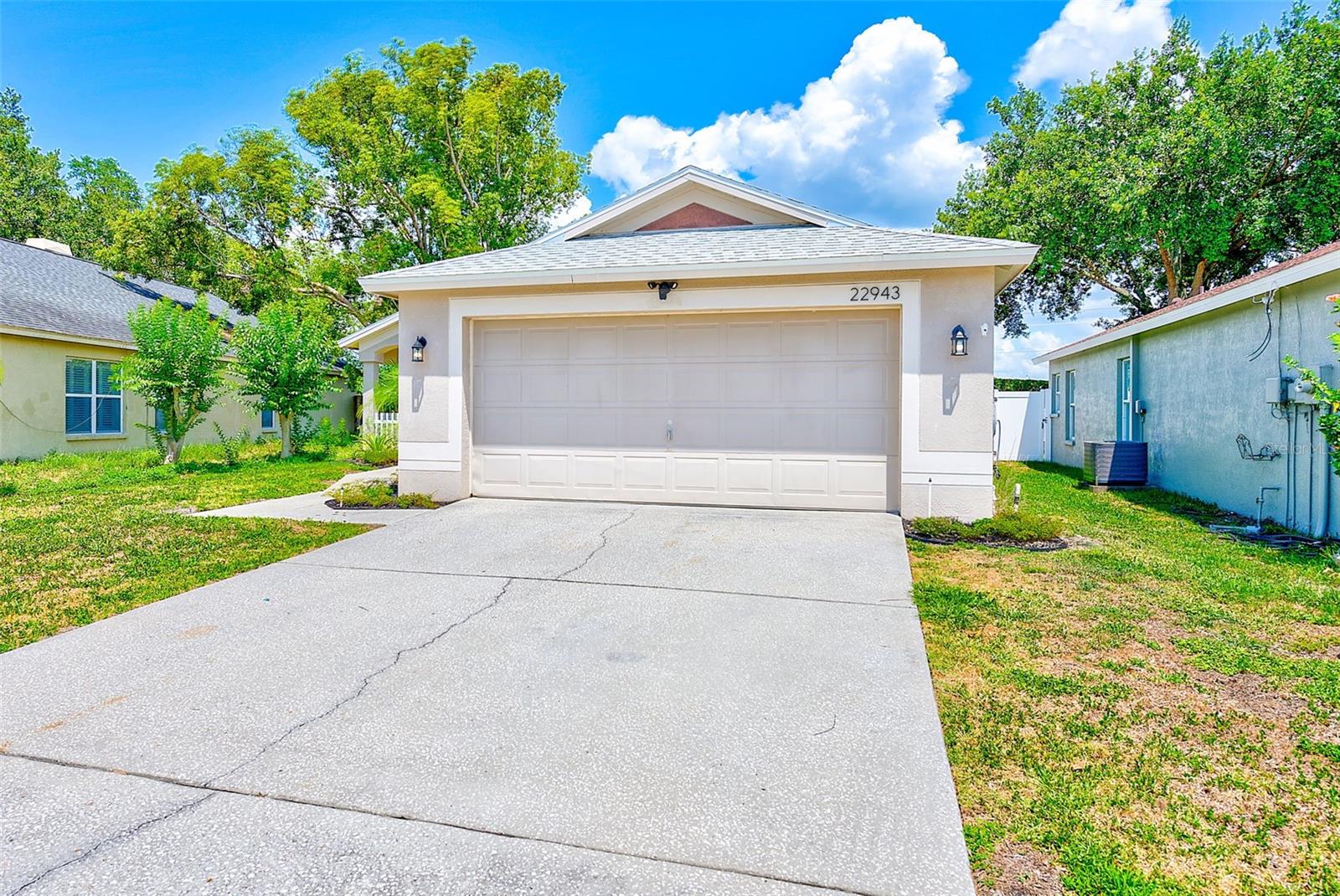 FRONT DRIVEWAY