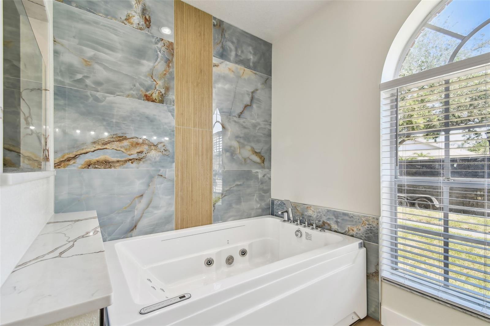 Primary Tub