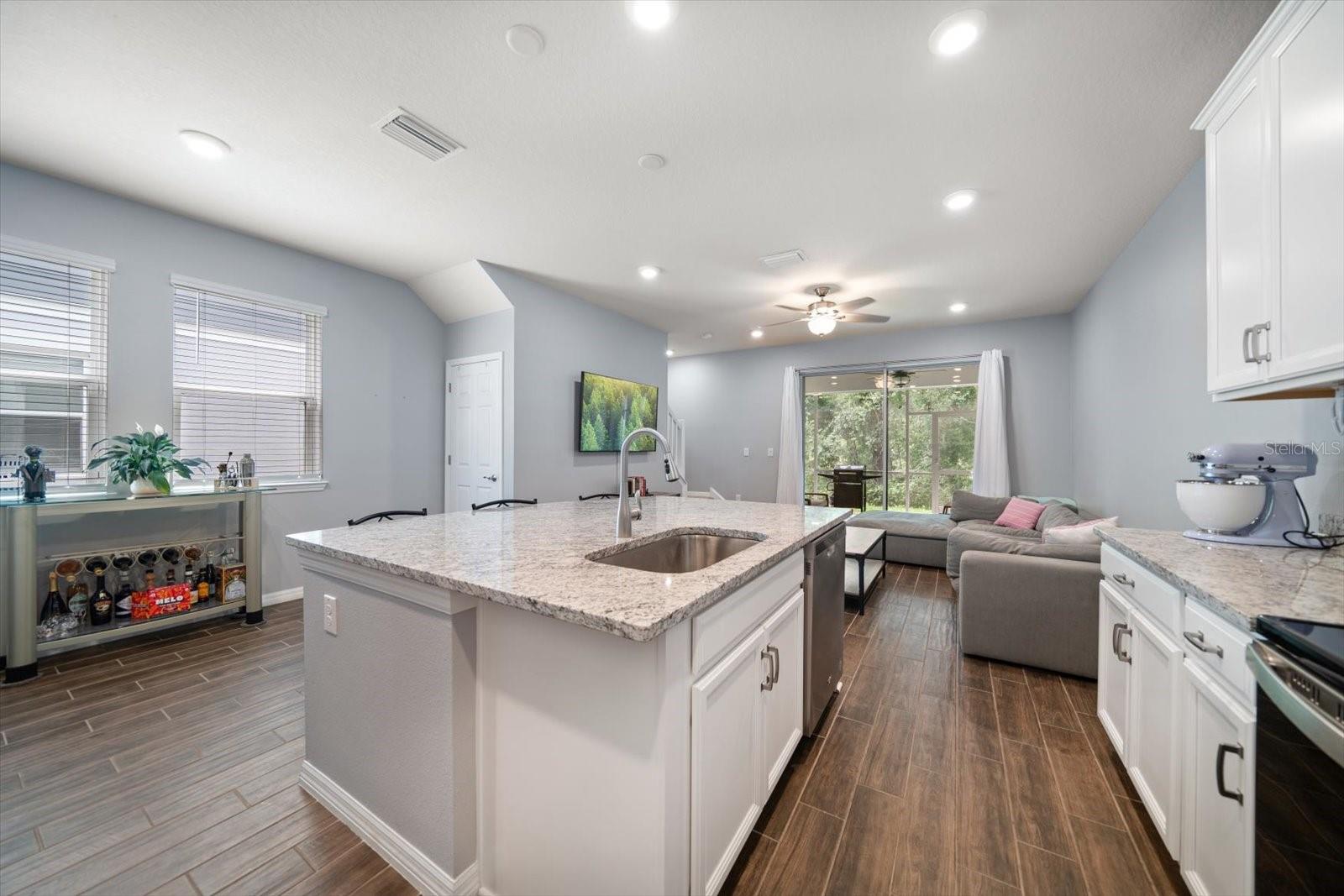 Kitchen / living room