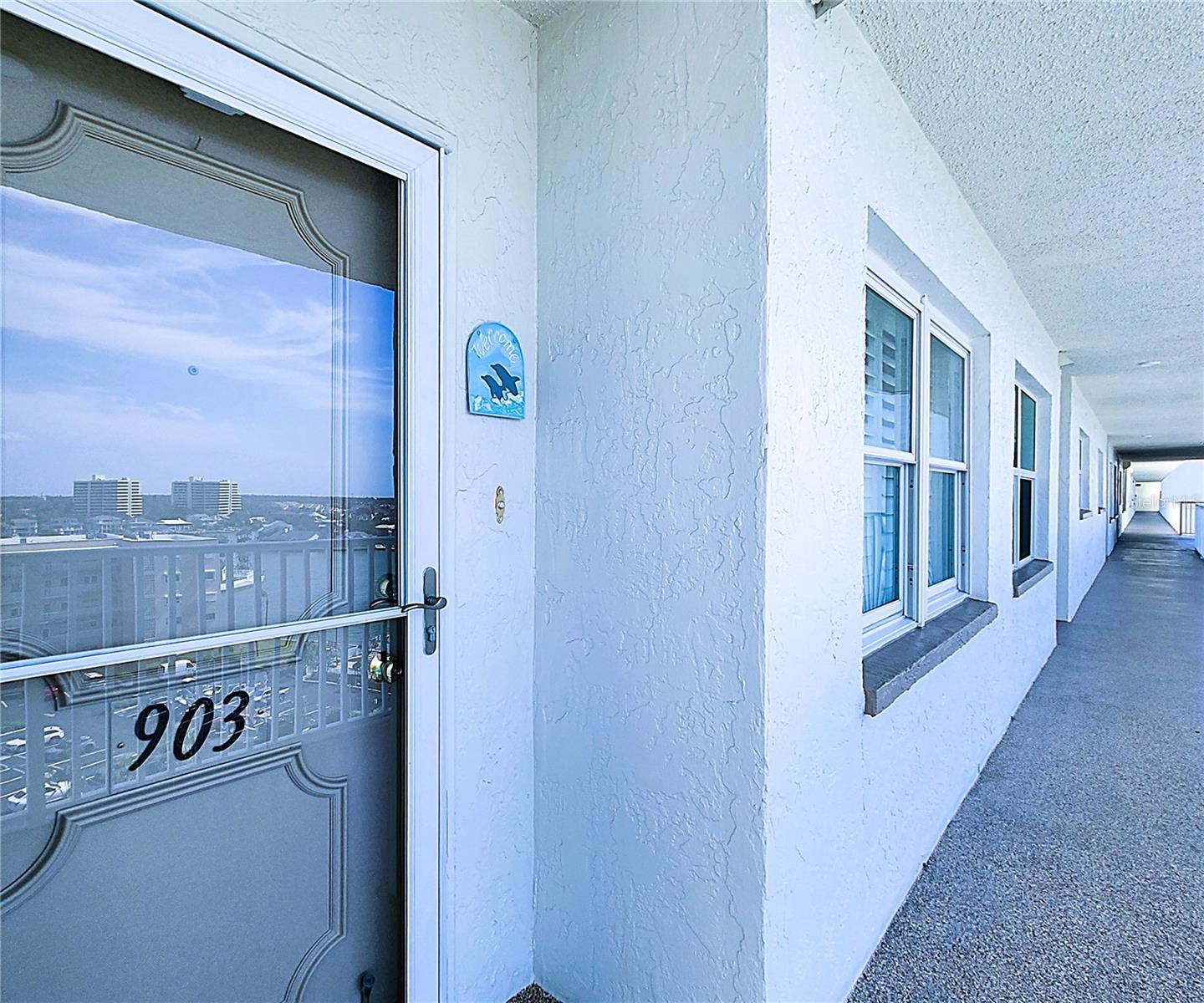 FURNISHED 2BR/2BA, 1255sf, 9th Floor Condo: 6060 SHORE BLVD S, #903, GULFPORT, FL 33707
