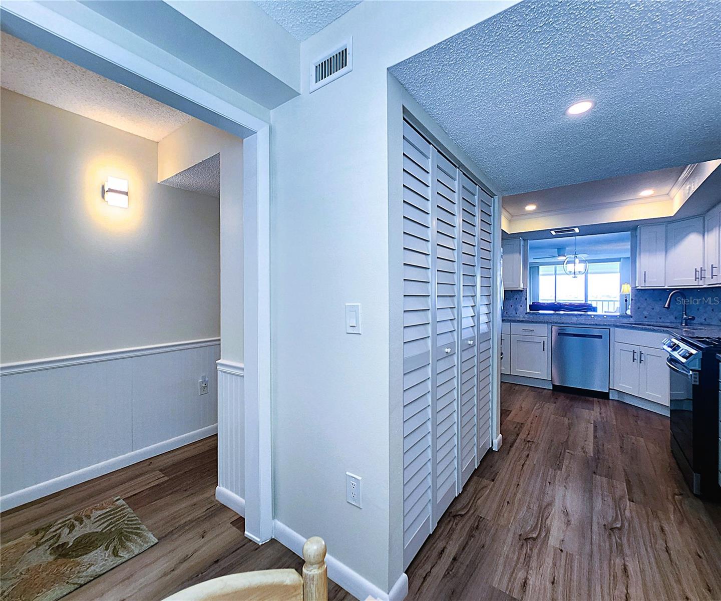 Foyer, Kitchen, Dining Room