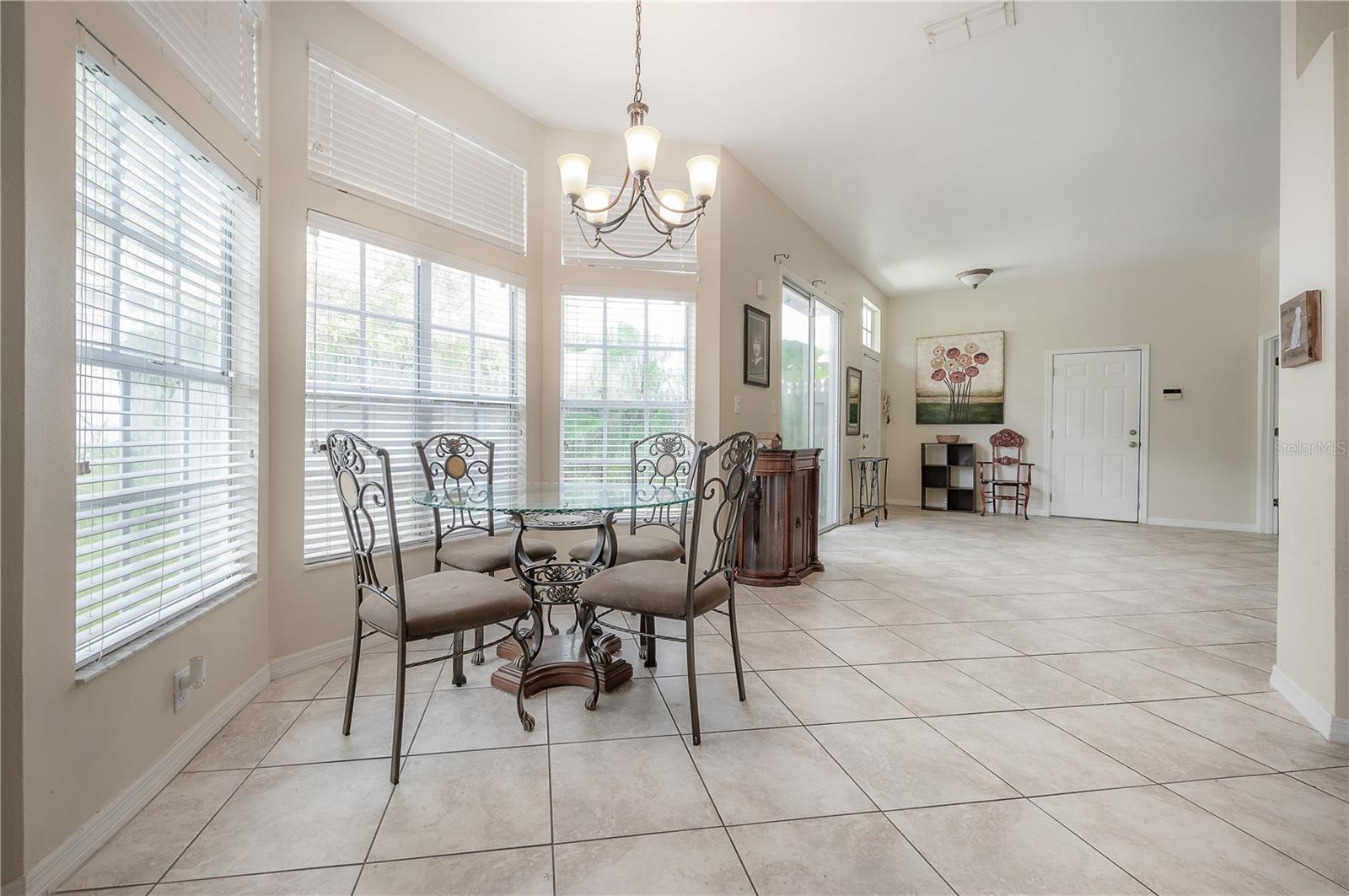 Dinette space just off the kitchen