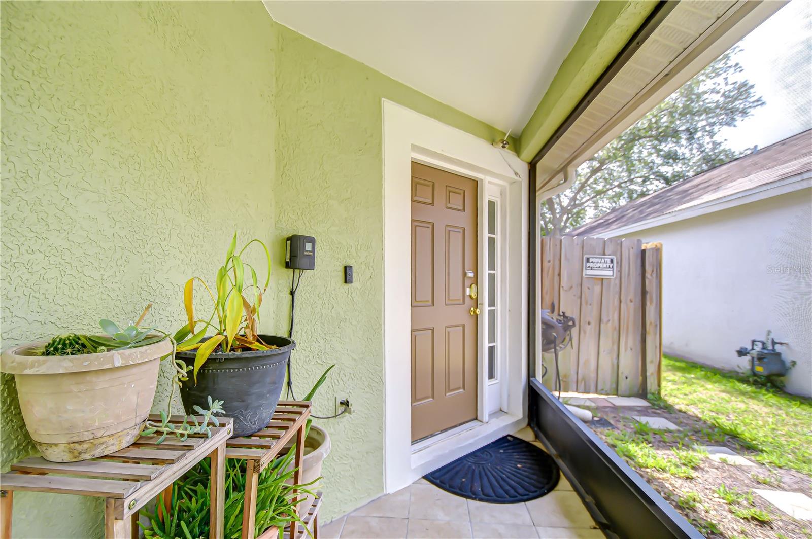 Screened in front porch!