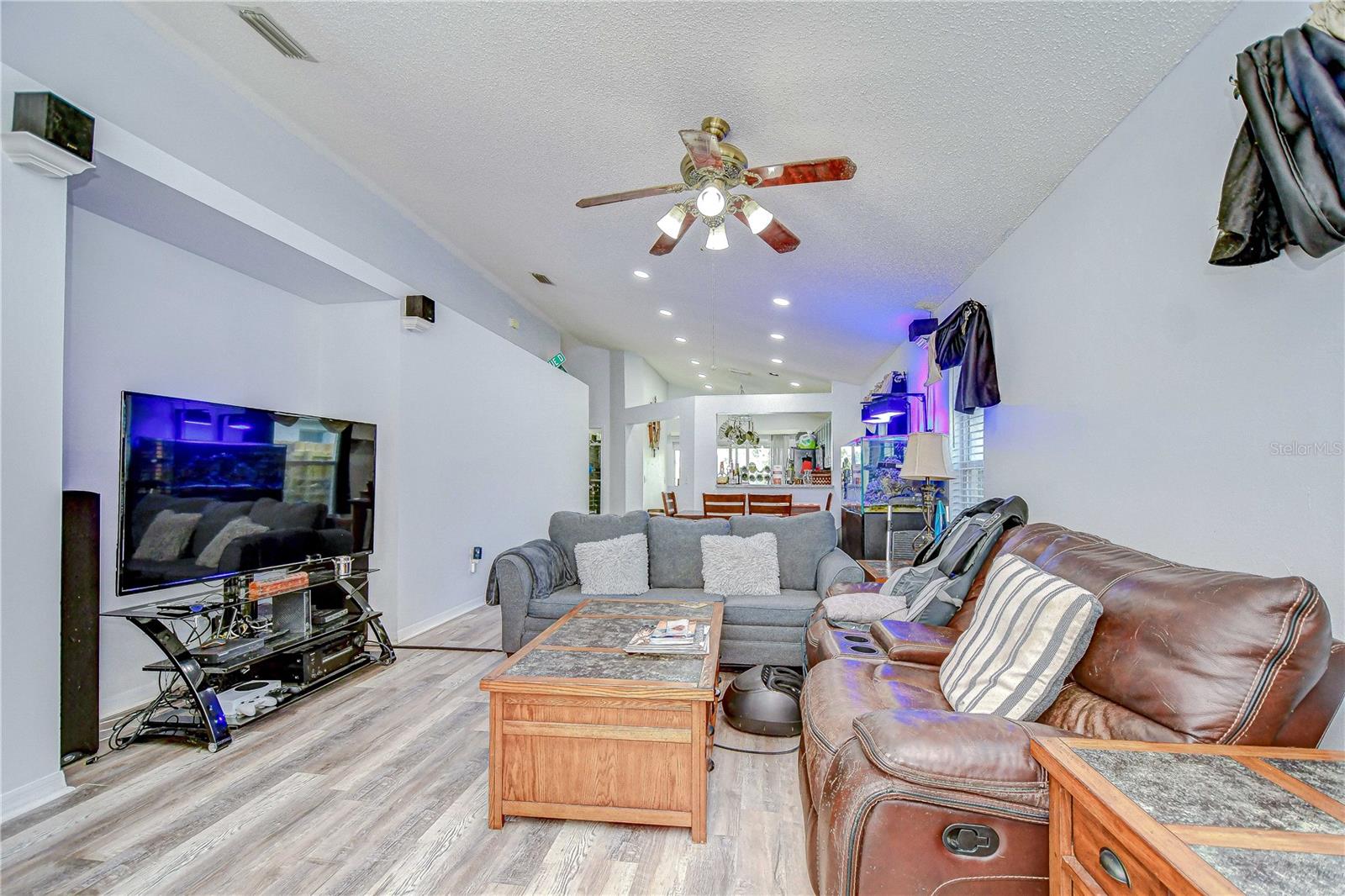 Open floor plan!