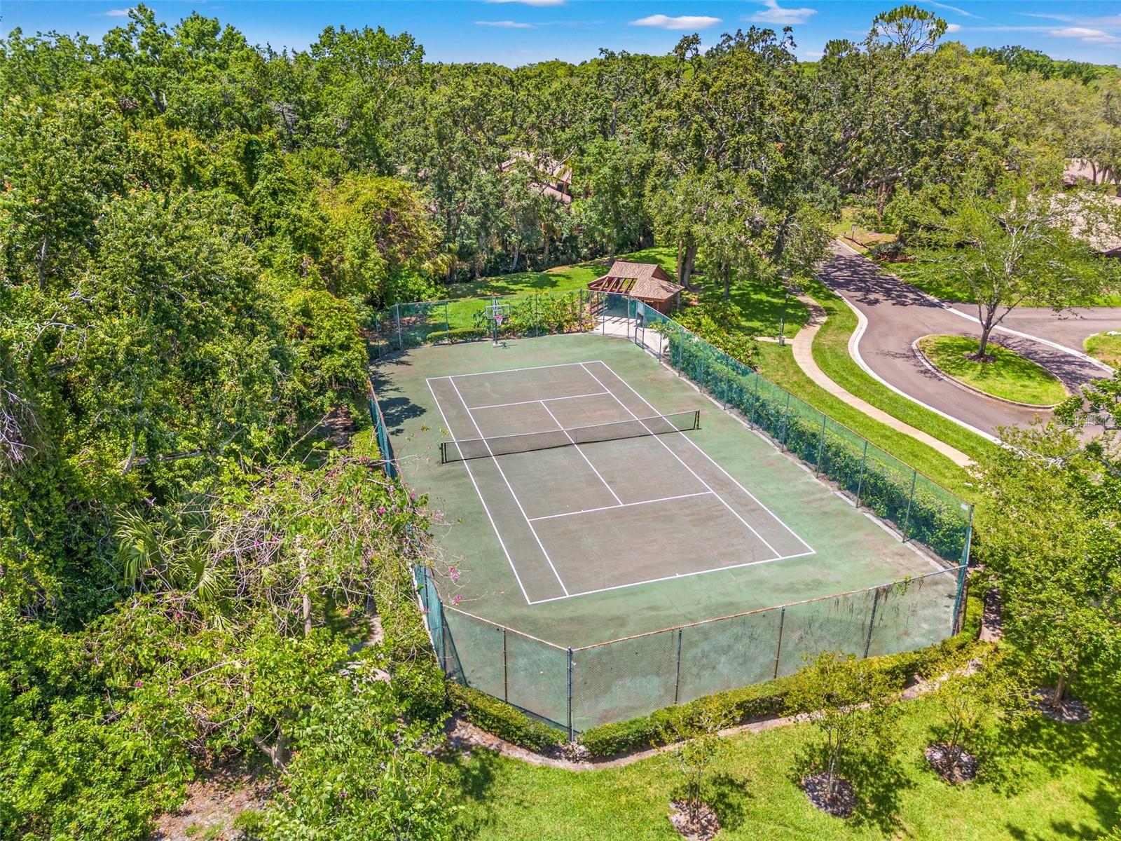 Community tennis court