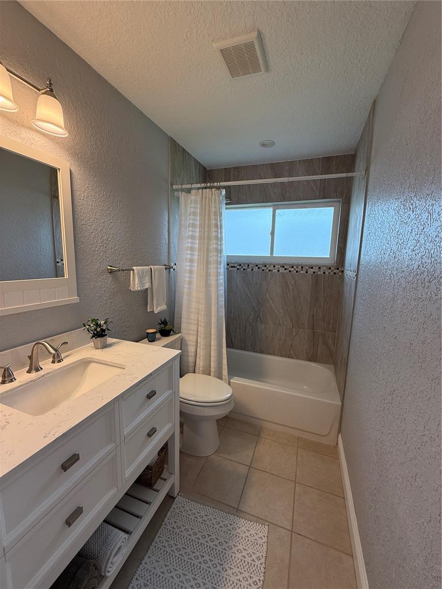 2nd Bathroom
