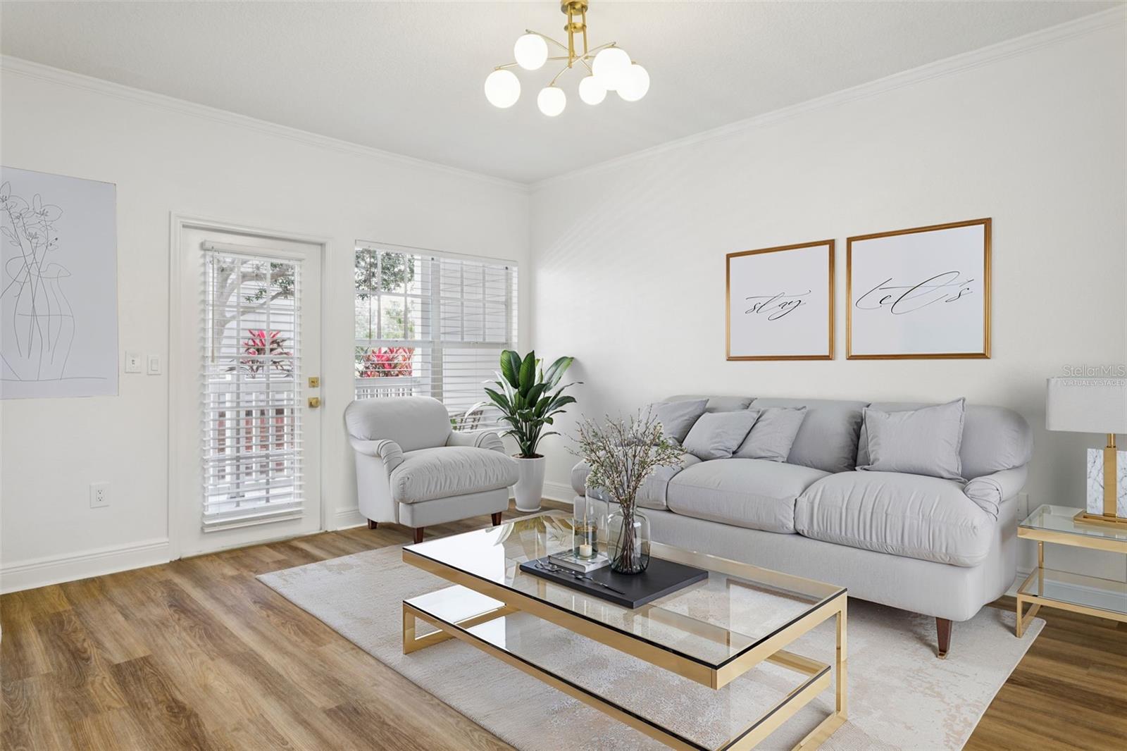 living virtually staged